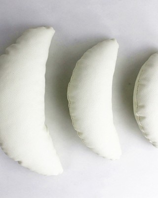 3 PCS set Children Photography Props Baby Pictures Crescent Shape Pillow  White